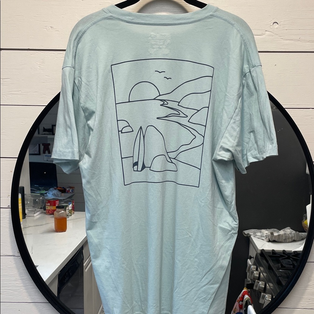 Everyday California - Men's - Pfeiffer Tee - Excellent Condition - Large